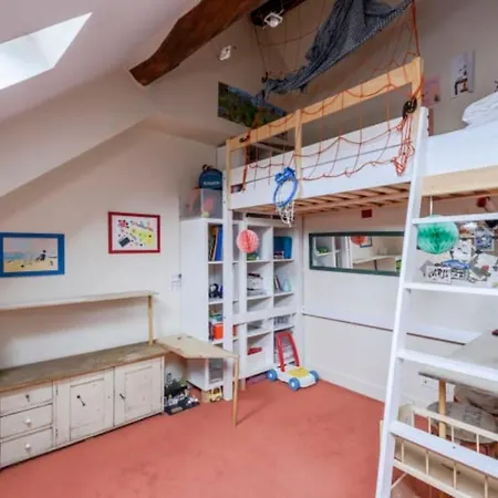 Apartment Guestready - St Honore - 4 Bedroom Flat With Terrace Paris
