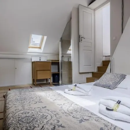 Guestready - St Honore - 4 Bedroom Flat With Terrace * Paris